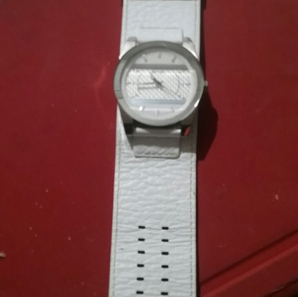 Relic watch - Picture 4 of 4